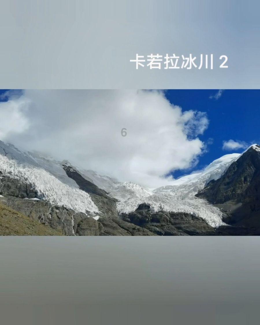 逃离海滩的女孩